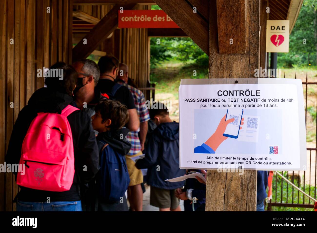 Sanitary pass required, Guédelon Castle construction site, Treigny