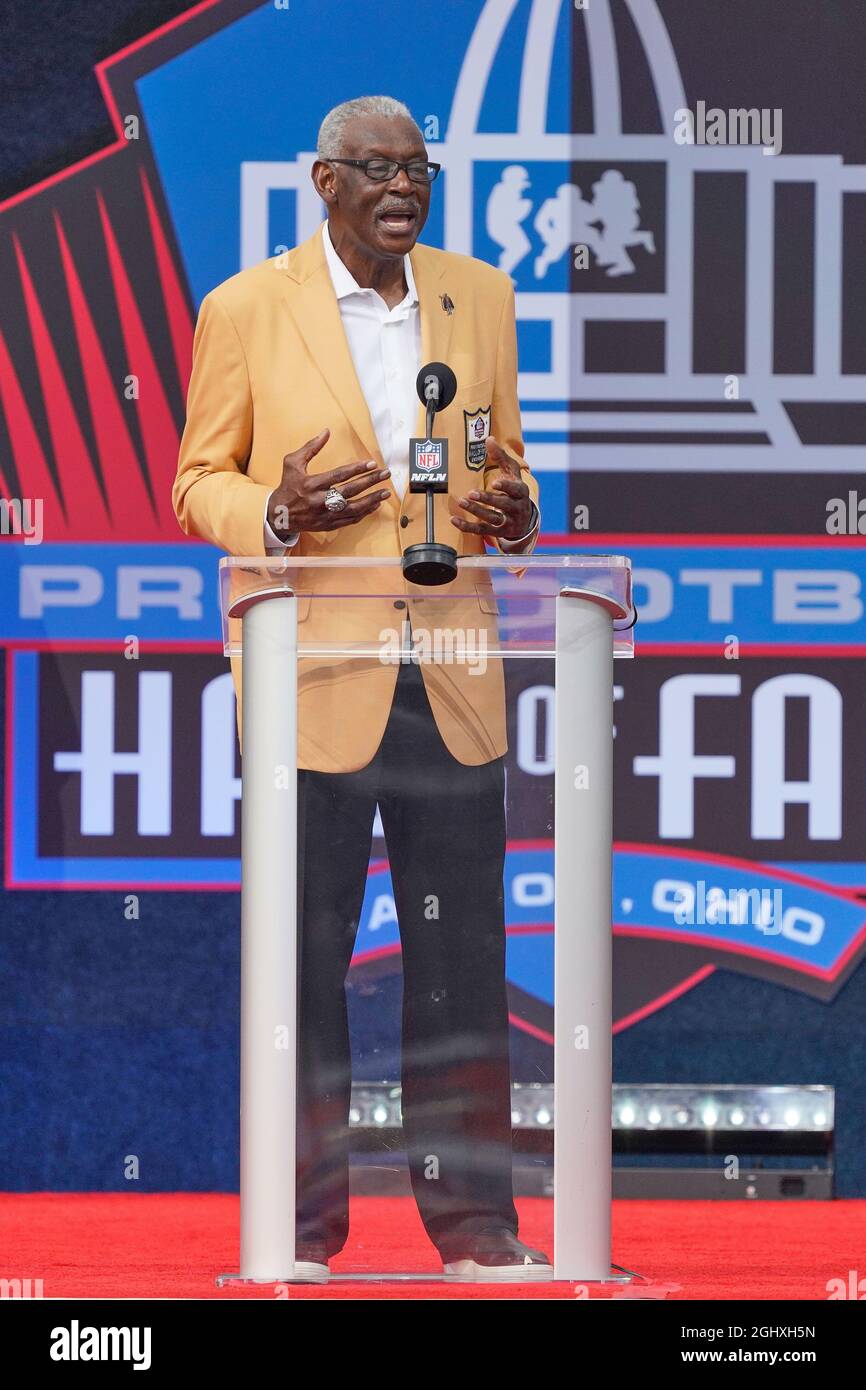 Inductee Cliff Harris speaks during the Pro Football Hall of Fame Class of 2020 Enshrinement, Saturday, Aug. 7, 2021, in Canton, Ohio. (Robin Alam/Ima Stock Photo