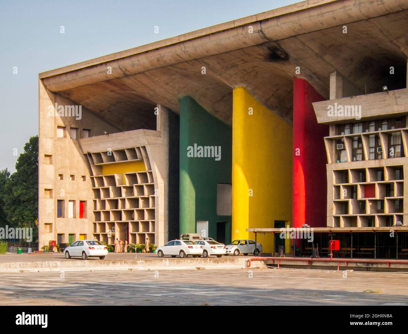 High Court Projected by architect Le Corbusier Chandigarh (capital of Punjab and Haryana) - India  [Suprema Corte de Chandigarh, projetada pelo arquit Stock Photo