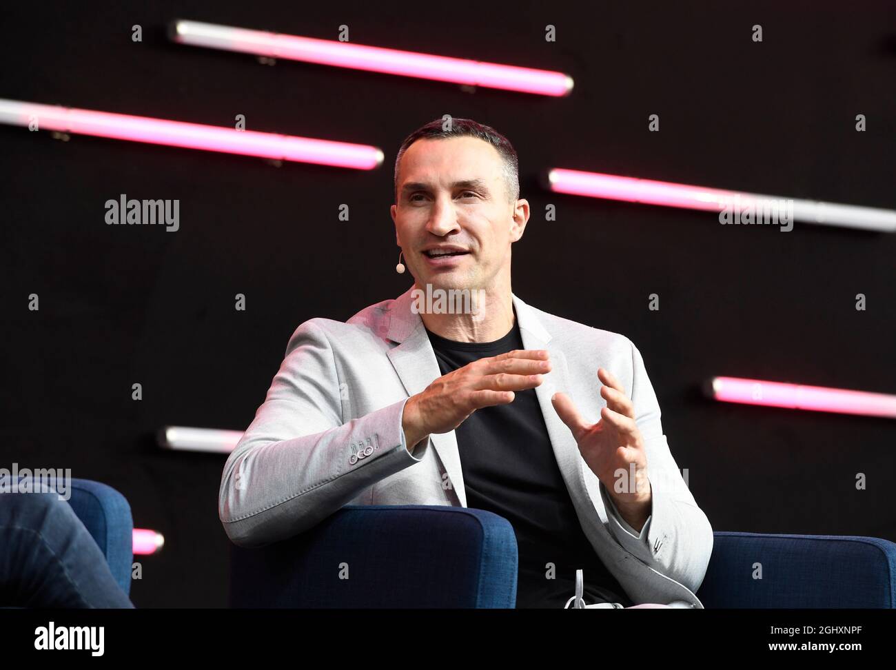 Digital x 2021 hires stock photography and images Alamy