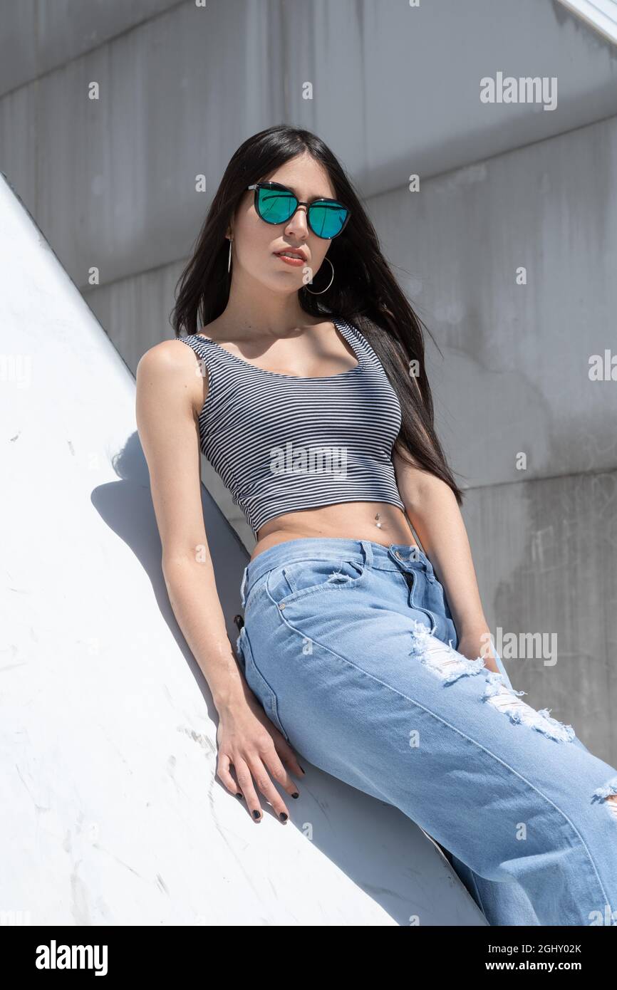 Beauty Cool Girl Sitting Posing On A Car Reflection In Glass Windshield Stock Photo Alamy Beauty Cool Girl Sitting Posing On A Car Reflection In Glass Windshield Stock Photo Alamy