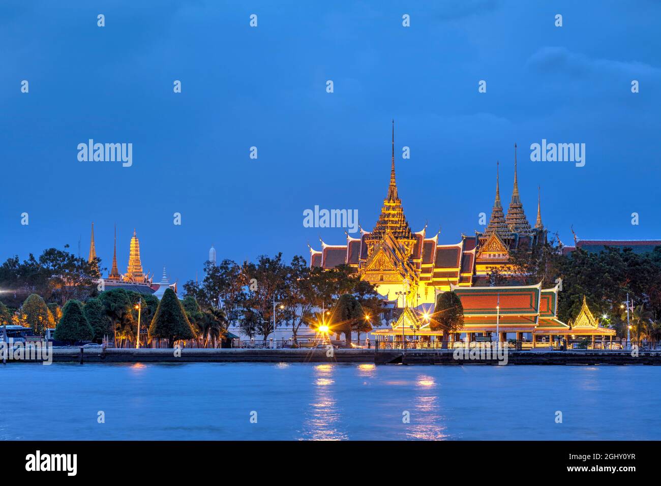 Wat Phra Kaew temple at blue hour, Bangkok, Thailand Stock Photo