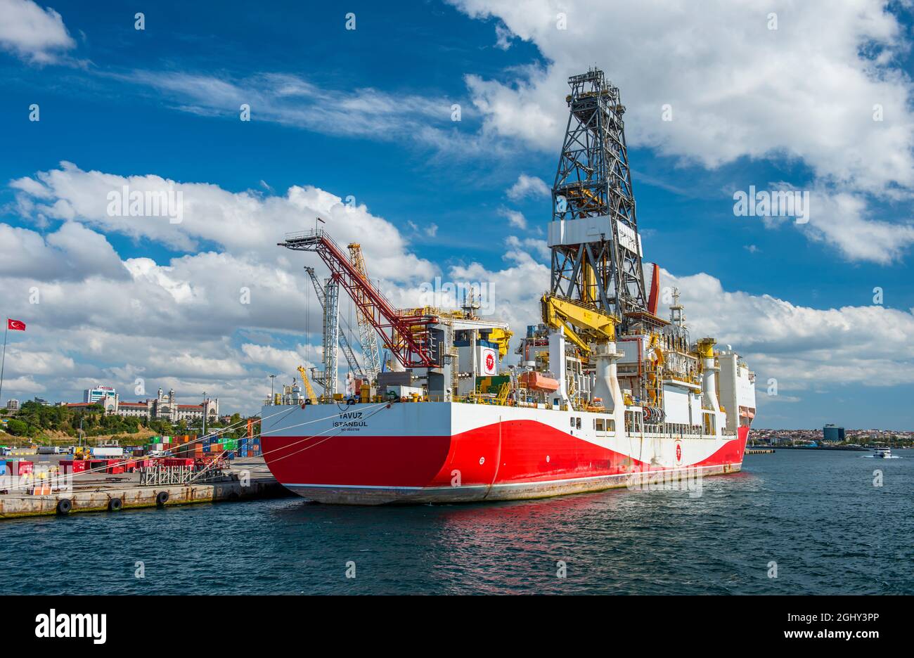 Drillship hires stock photography and images Alamy