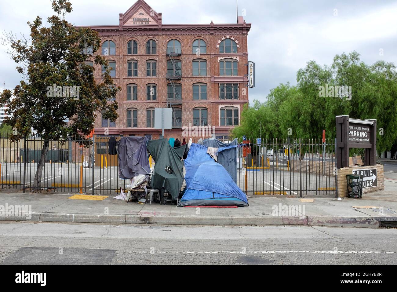 Tent city california 2021 hires stock photography and images Alamy
