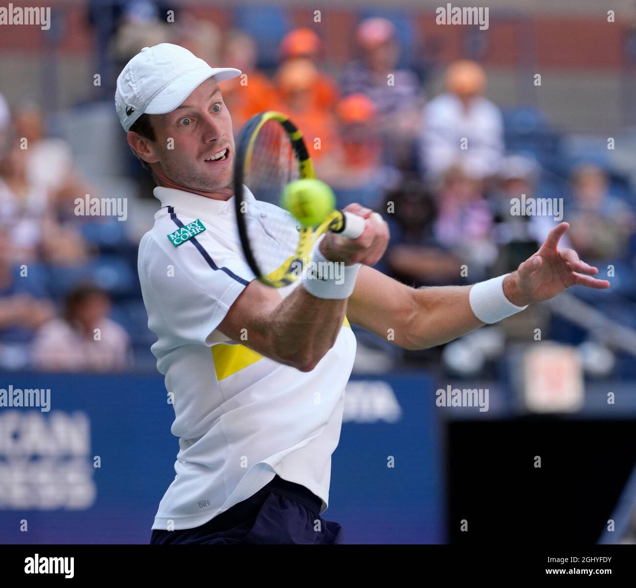 L - September 7, 2021: Botic Van De Zandschulp (NED) loses to Daniil Medvedev (RUS), 6-3, 6-0, 4-6, 7-5 at the US Open being played at Billy Jean King Ntional Tennis Center in Flushing, Queens, New York, {USA} © Jo Becktold/Tennisclix/CSM Stock Photo