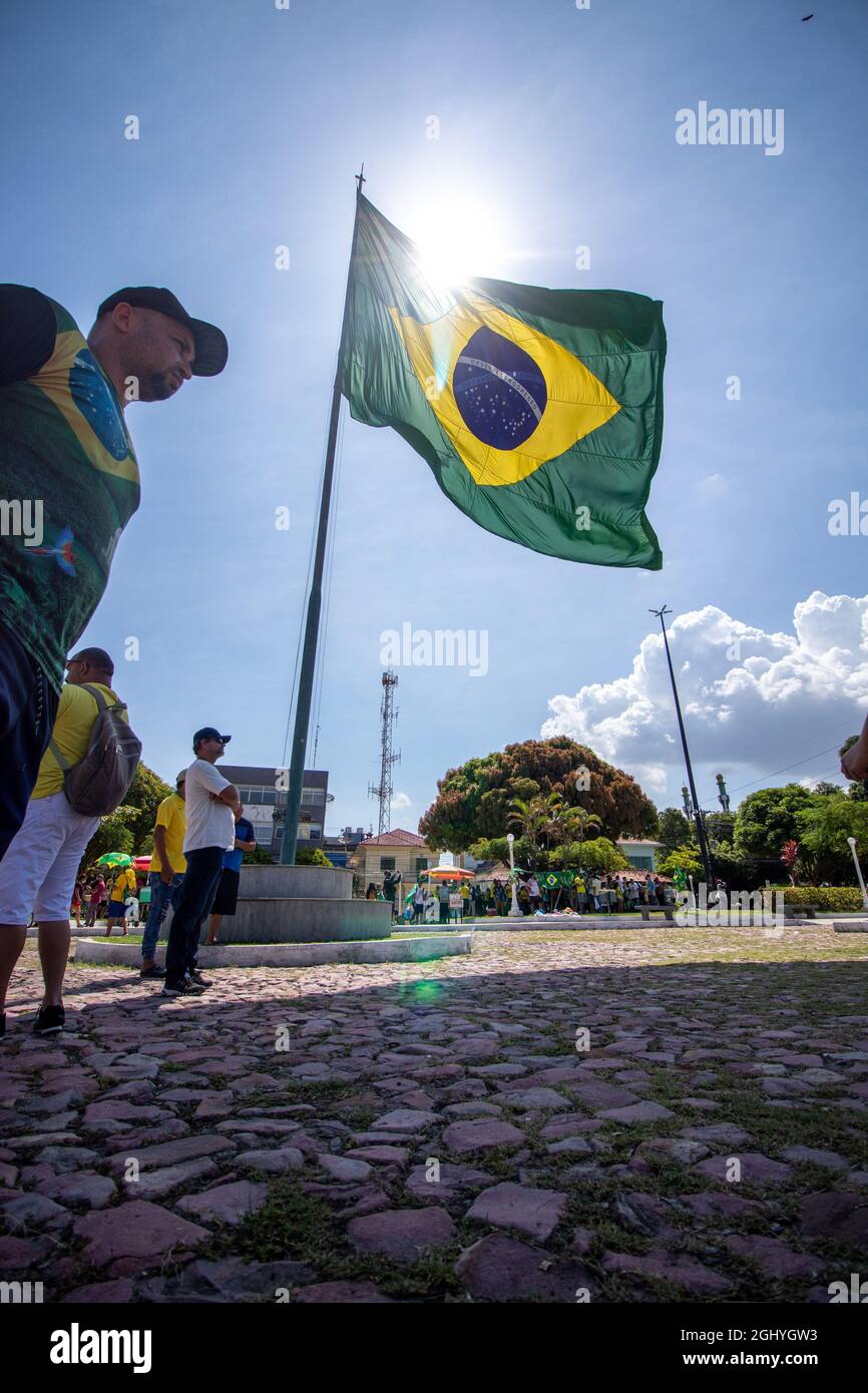 Manaus, Brazil. 07th Sep, 2021. Supporters and Opponents of President Jair  Bolsonaro take to the streets during a demonstration held at Praça do  Congresso and Praça do Mestre Chico in Manaus, AM.