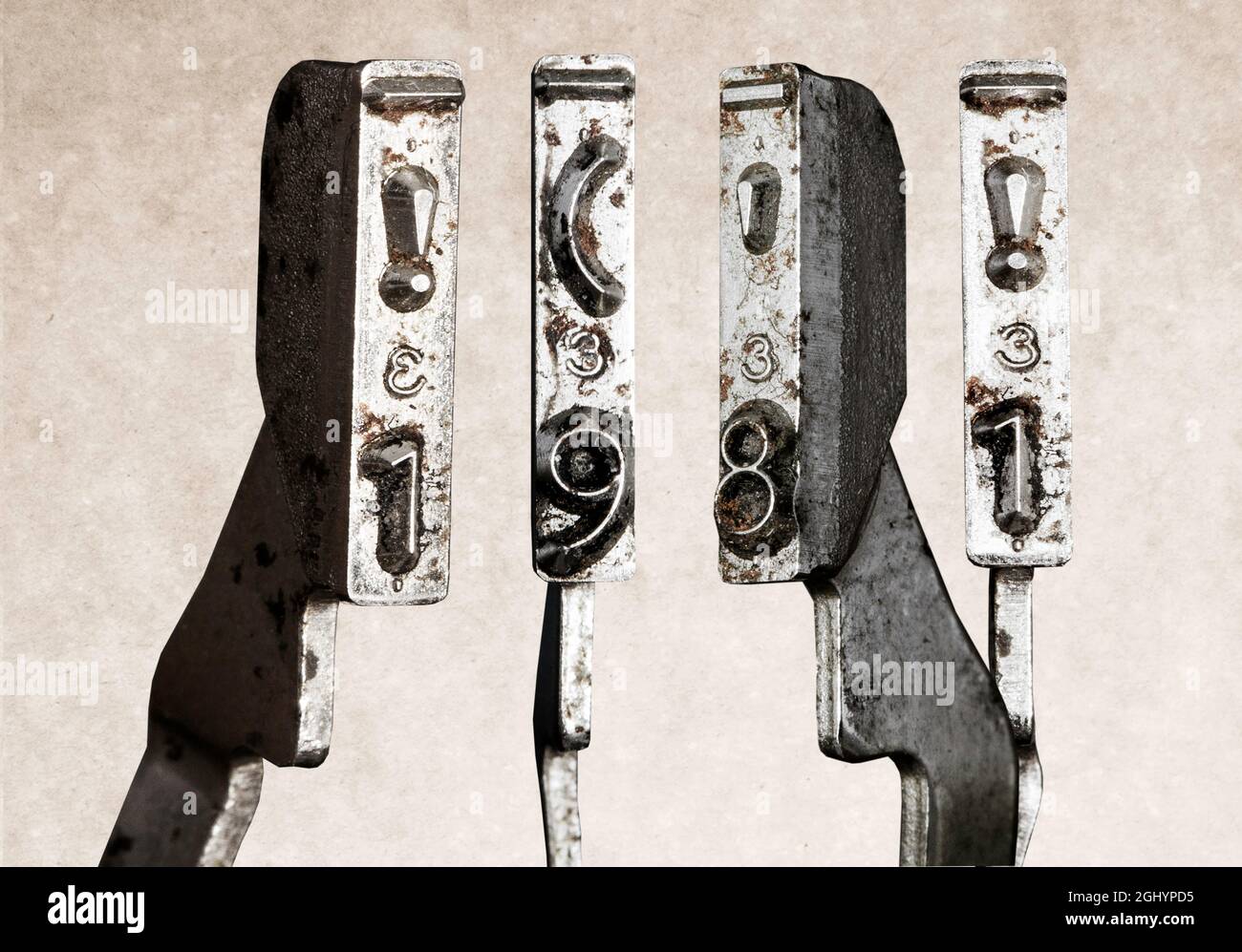 vintage old typewriter hammers with the date 1981 Stock Photo Alamy