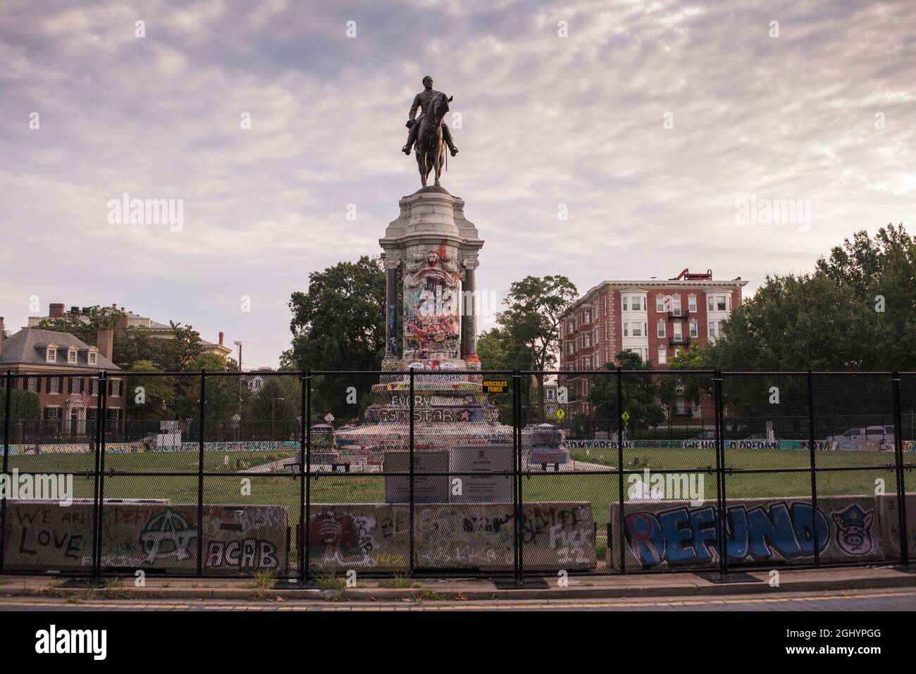 Gated monument of Confederate General Robert E Lee on his horse Traveller on Monument Avenue in Richmond Virginia, 5th Sep 2021, USA Stock Photo