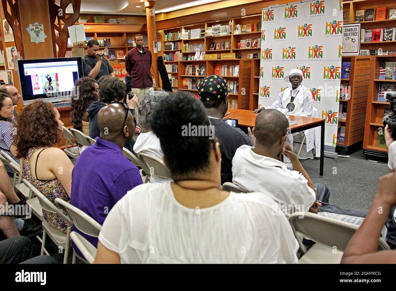 New York, NY, USA. 28 May, 2011. Flavor Flav at the book signing for FLAVOR FLAV: THE ICON THE MEMOIR at Hue-Man Bookstore & Cafe. Credit: Steve Mack/Alamy Stock Photo