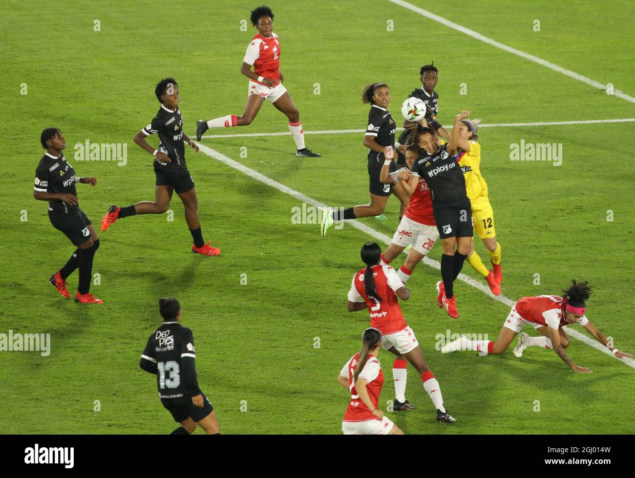 Bogota, Colombia. 7th Sep, 2021. Sandra Sepulveda, Deportivo Cali goalkeeper defends Independiente Santa Fe's attack during the first leg of the final against Independiente Santa Fe for the BetPlay DIMAYOR 2021 Women's League played at the Nemesio Camacho El Campin stadium in the city of Bogota (Credit Image: © Daniel Garzon Herazo/ZUMA Press Wire) Stock Photo