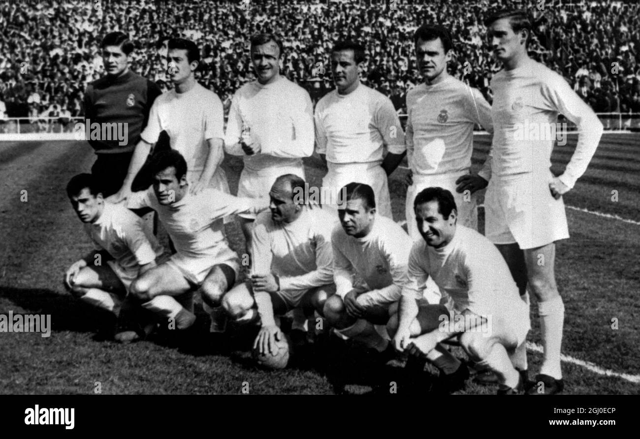 Members of the Real Madrid soccer team who are virtually the Spanish National League Champions for 1964. In front, left to right : Amancio; Felo; Di Stefano; Puskas (Hungary), and Gento. Back Row, left to right : Vicente; Isidro; Santamaria (Uruguay); Casado; Muller (France), and Zoco.This is the fourth consecutive year that Real Madrid have been Spanish League Champions. 12th April 1964 Stock Photo