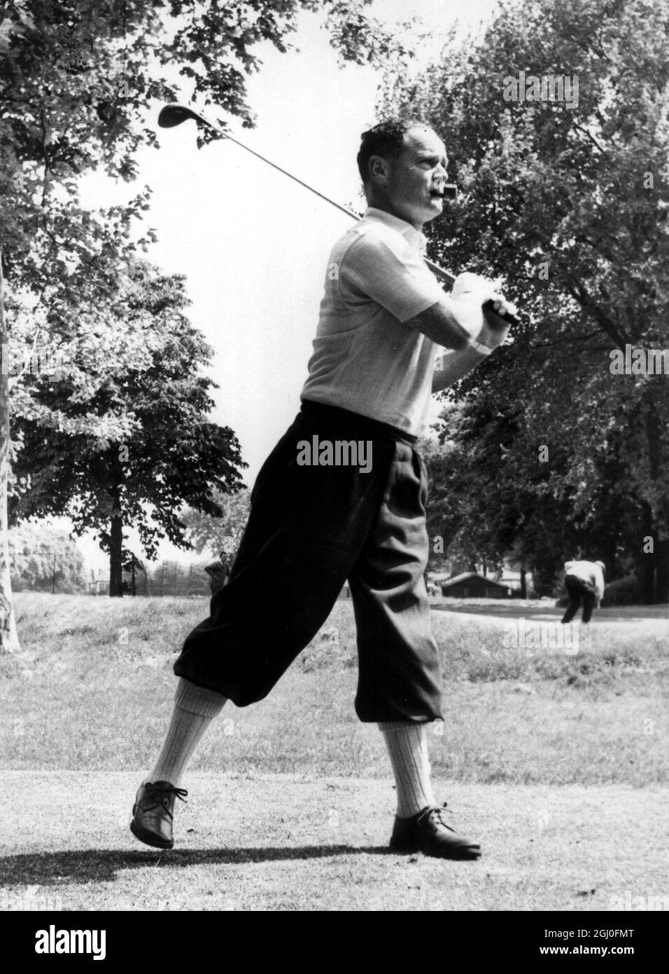 Group captain douglas bader Black and White Stock Photos & Images Alamy