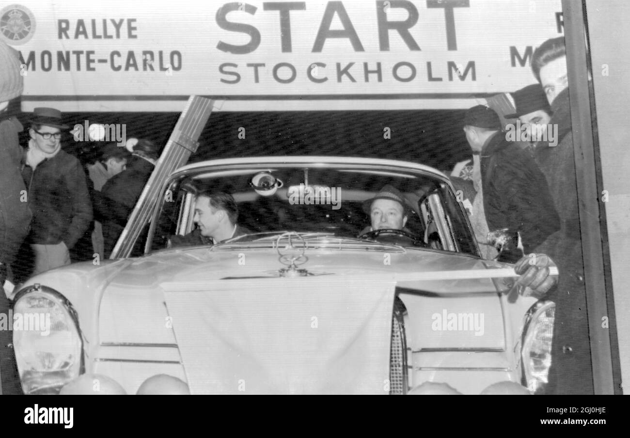 Stockholm, Sweden:- Eugen Bohringer and Peter Lang, driving a works entered German Mercedes, leaving the starting point here for the start of the Monte Carlo Rally. 19 January 1963 Stock Photo