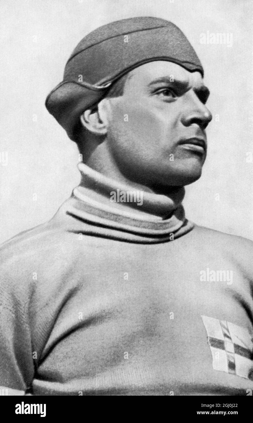 Birger Vasenius, world champion speed skater - in 1940 at the age of 28, he led a skating patrol to relieve Finnish troops on an island and was killed by a Russian sharpshooter. ©TopFoto Stock Photo