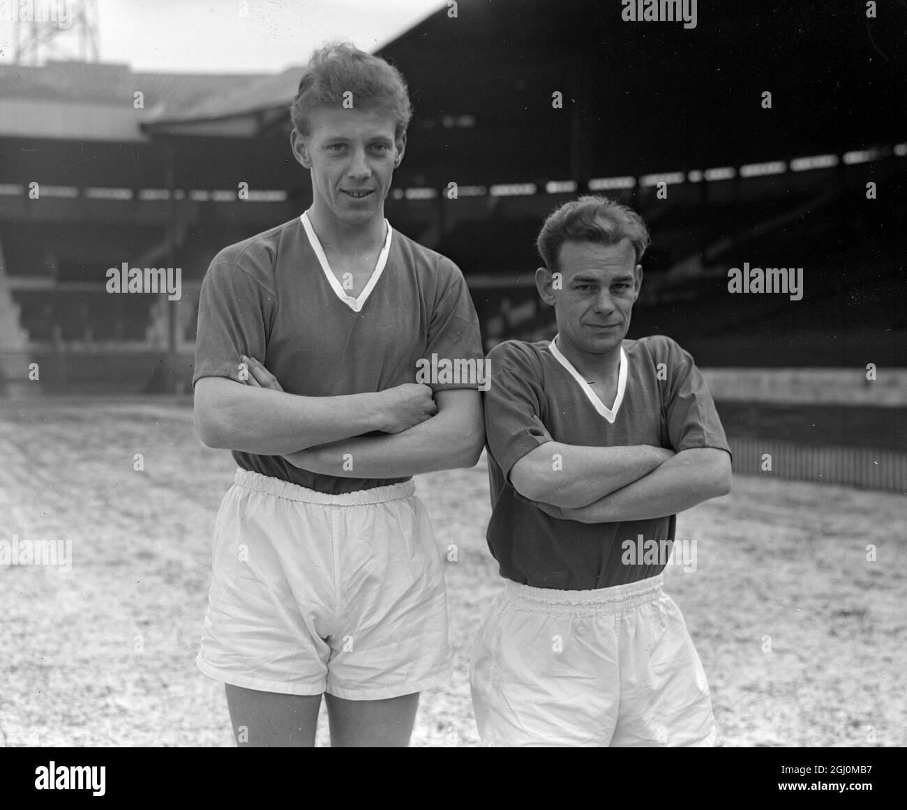 Two soccer players signed by Manchester United Football team since the Munich air crash. from Aston Villa and Blackpool Stan Crowther and Eric Taylor 13th March 1958. Stock Photo