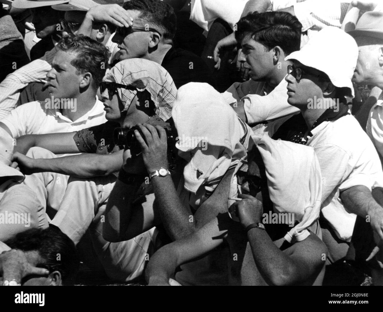 MCC v NSW at the Sydney Cricket Ground , Sydney , Australia . With the temperature around the 80 degree mark , hillites had a hard time keeping cool . 17 November 1962 Stock Photo