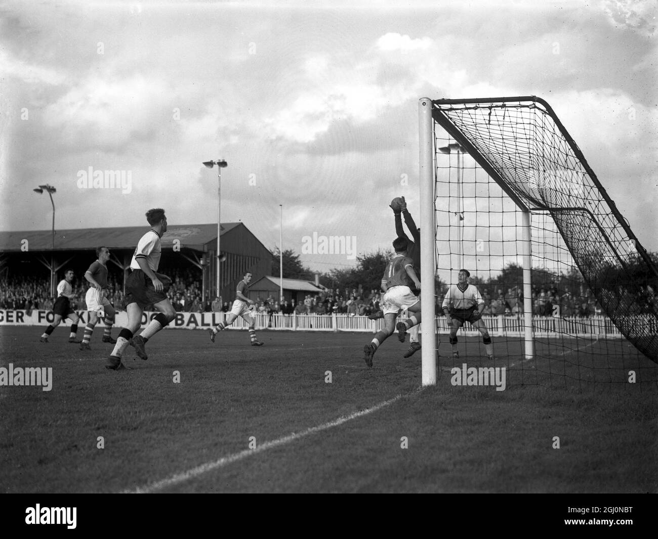 Gravesend and northfleet hires stock photography and images Alamy