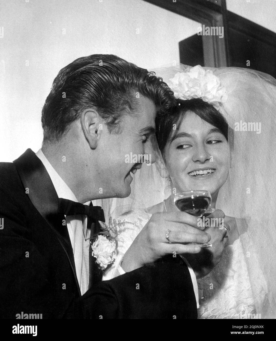 Joe Baker , the Arsenal centre forward and his bride Sonia Haughey , his home town sweetheart after their marriage in St Patrick's Church , Motherwell . 7 January 1963 Stock Photo