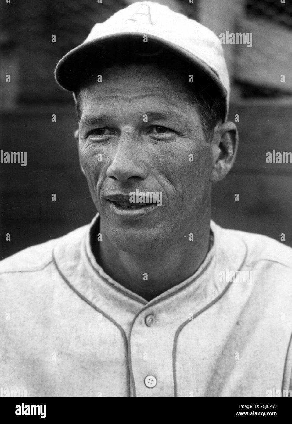Spring training with the athletics. Robert (Lefty) Grove, star hurler and one of the leading pictures in the American league, at the Spring training camp of the world champion Philadelphia athletics, Fort Myer, Florida. 2 March 1931 Stock Photo