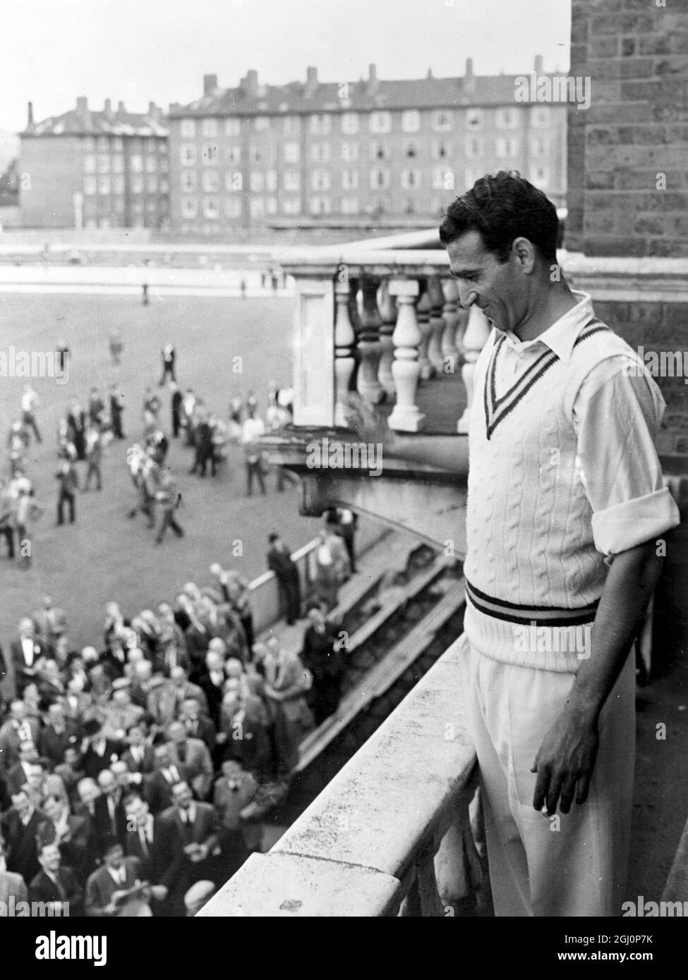 London ; The Pakistan skipper , AH Kardar , smilingly acknowledges the cheers of the crowd after his team ' s victory in the fourth and final Test match against England , held at the Oval . They won by 24 runs . 17 August 1954 Stock Photo