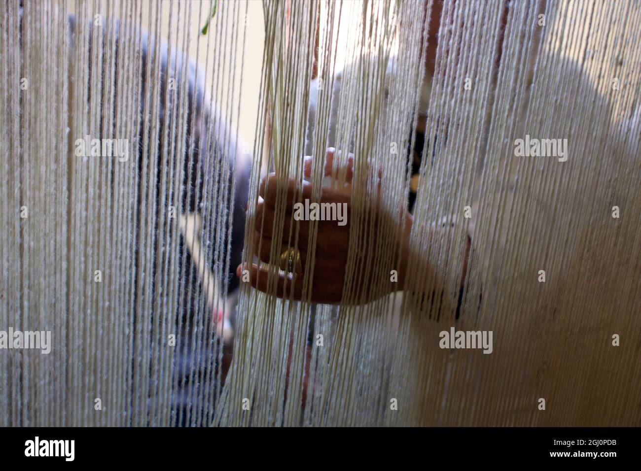 Rug making morocco hi-res stock photography and images - Alamy