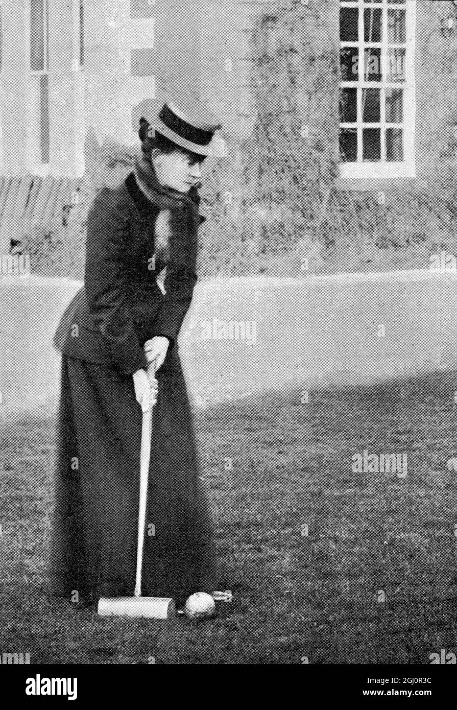Miss Maud De Winton , Gold Medallist . 1897 Stock Photo - Alamy