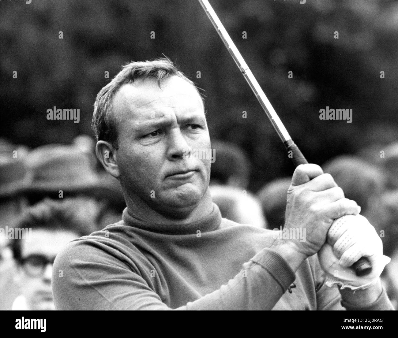 Piccadilly World Match Play Tournament at Wentworth. American Arnold Palmer watches his drive during his match against George Knudson of Canada at Wentworth today. 12 October 1967. Stock Photo