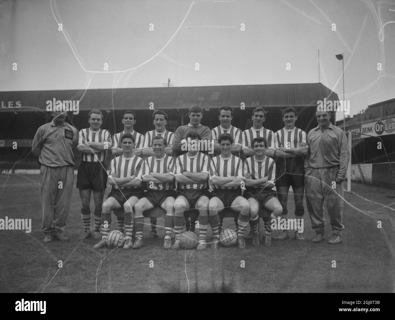 Rosette Vintage Southampton Football – Années 1960 – Objet De Collection Fan