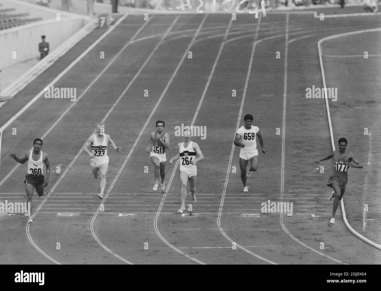 OLYMPIC GAME 200M HEAT 11 ANTAO WINS OMERO GERMAR POTE ASENSIO ONUR 2 SEPTEMBER 1960 Stock Photo