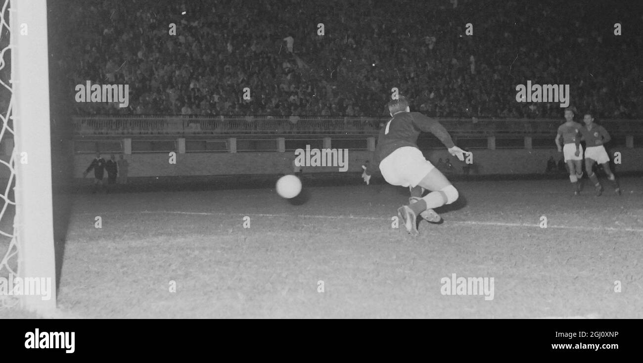 OLYMPIC GAME FOOTBALL DENMARK V YUGOSLAVIA FINAL FROM CANT SAVE 11