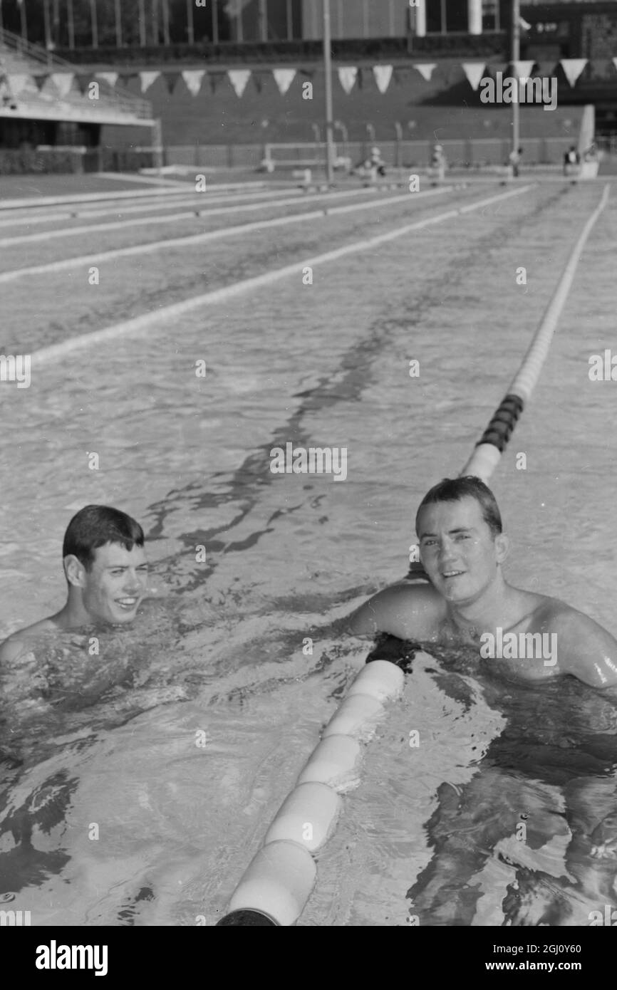 OLYMPIC GAME SWIMMING 100M FREE HEAT 4 NORDWALL CONGRATS DOBAY WINN 26 AUGUST 1960 Stock Photo