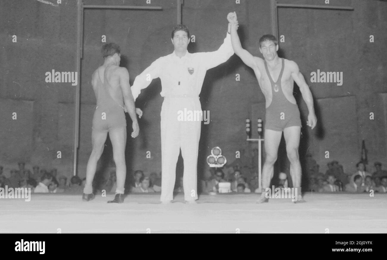 OLYMPIC GAME WRESTLING OGAN V BASHIR 7 SEPTEMBER 1960 Stock Photo Alamy