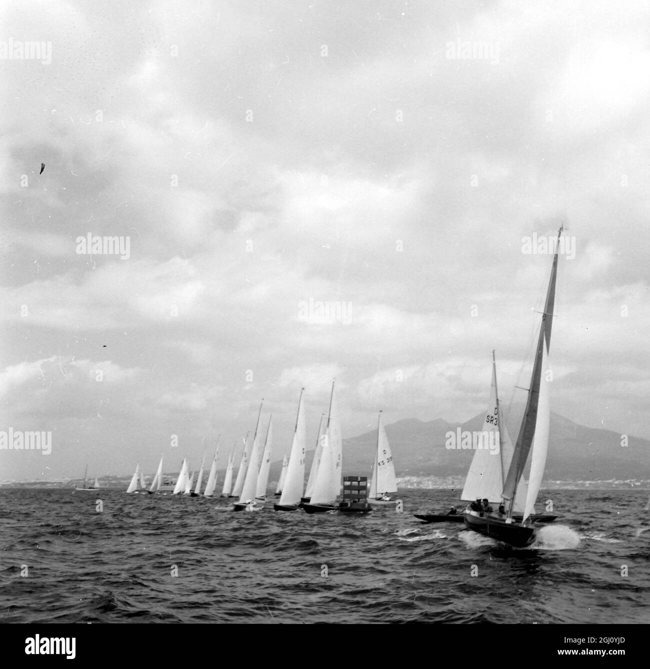 OLYMPIC GAME YACHTING 5.5M CLASS GERMAN FINNISH BRITISH YACHTS ACTI 3 SEPTEMBER 1960 Stock Photo