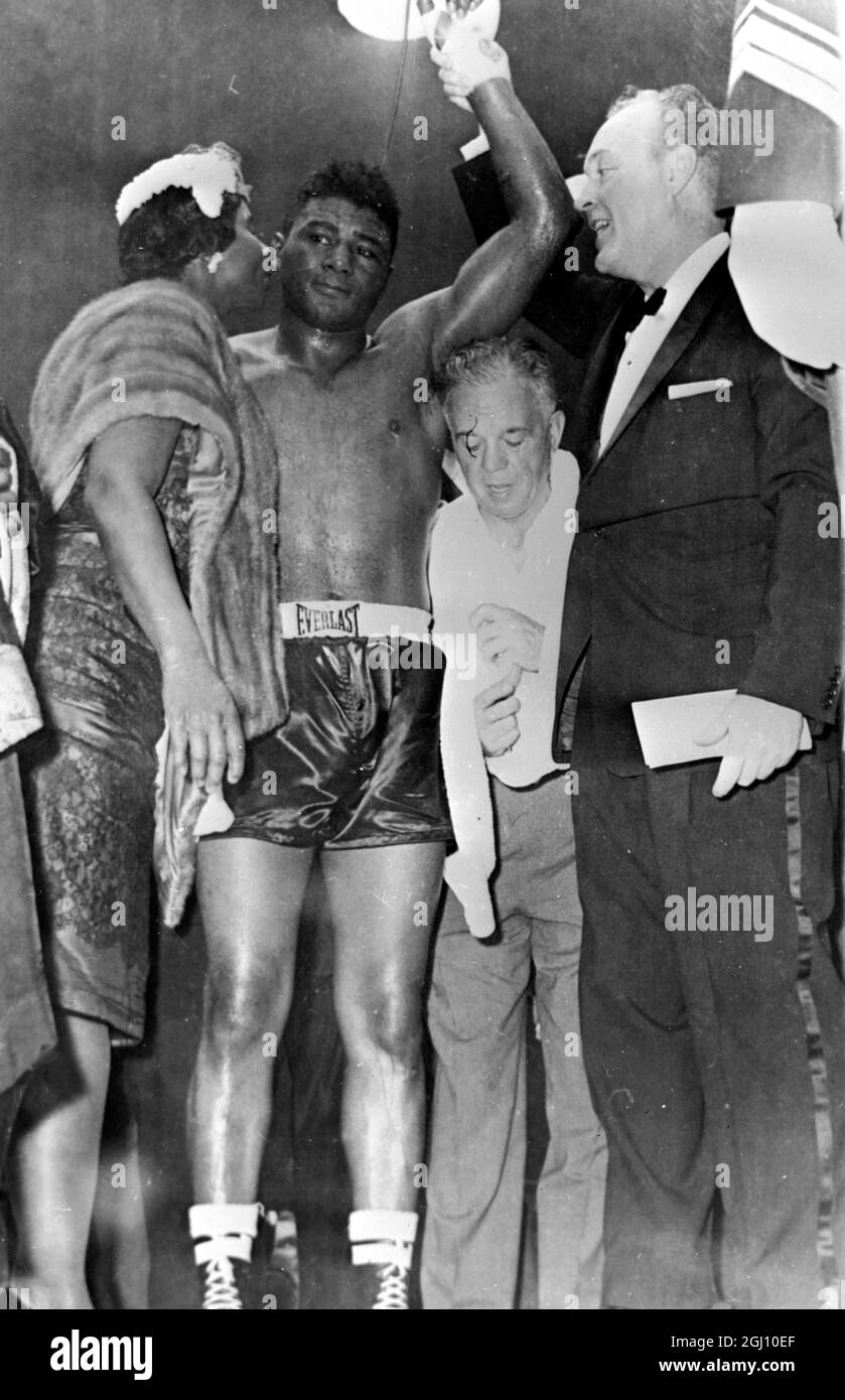BOXING - SWEDEN'S INGEMAR JOHANSSON LOSSES FIGHT WITH FLOYD PATTERSON IN MIAMI BEACH, FLORIDA 14 MARCH 1961 Stock Photo