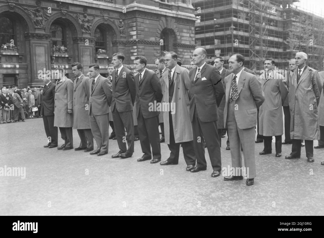 CEREMONY AUSTRAILIAN CRICKET TEAM AT WASTMINSTER ABBEY 25 APRIL 1961 Stock Photo