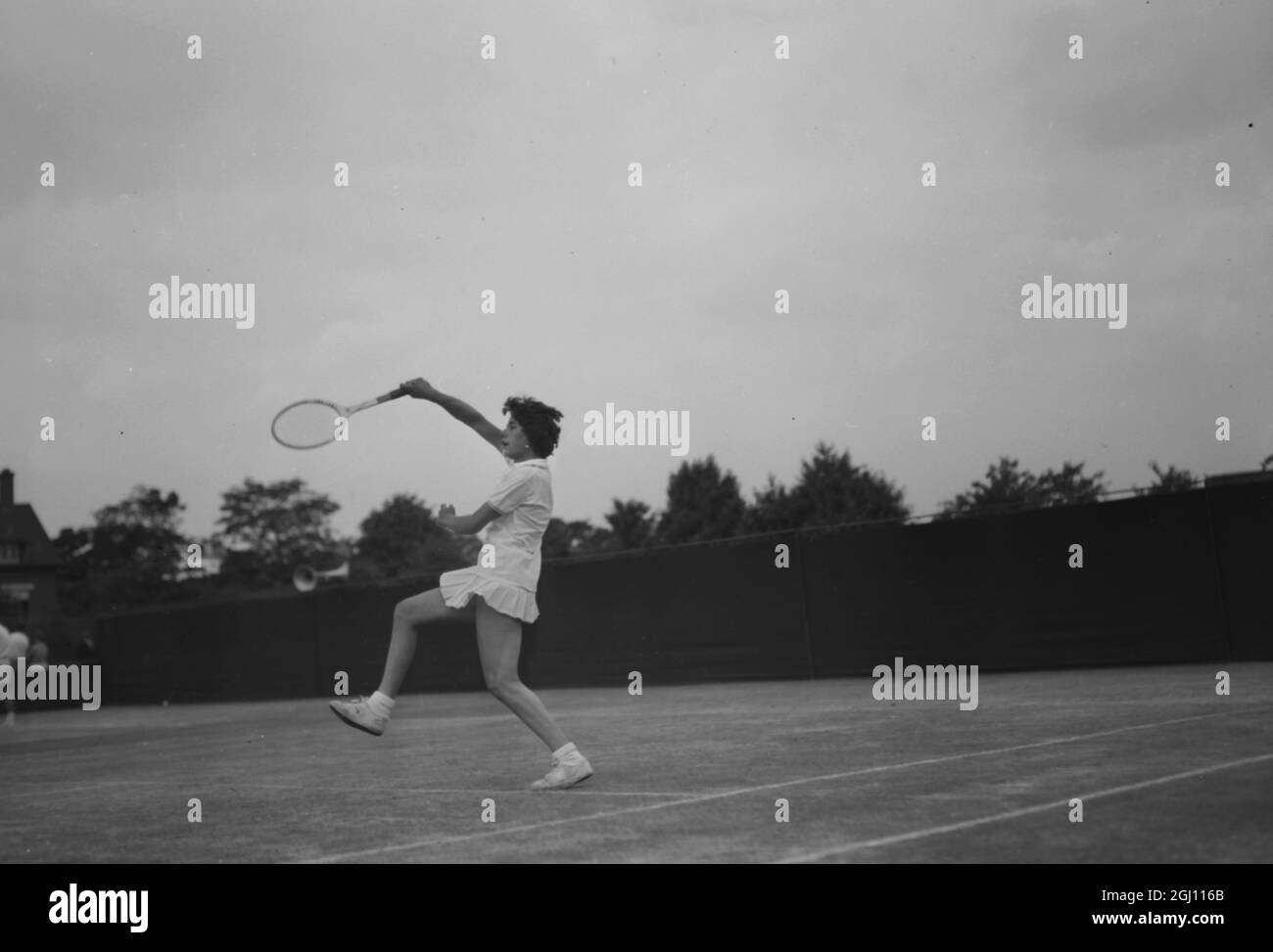 GORDIGIANI TENNIS PLAYER IN ACTION IN BECKENHAM - 14 JUNE 1961 Stock Photo