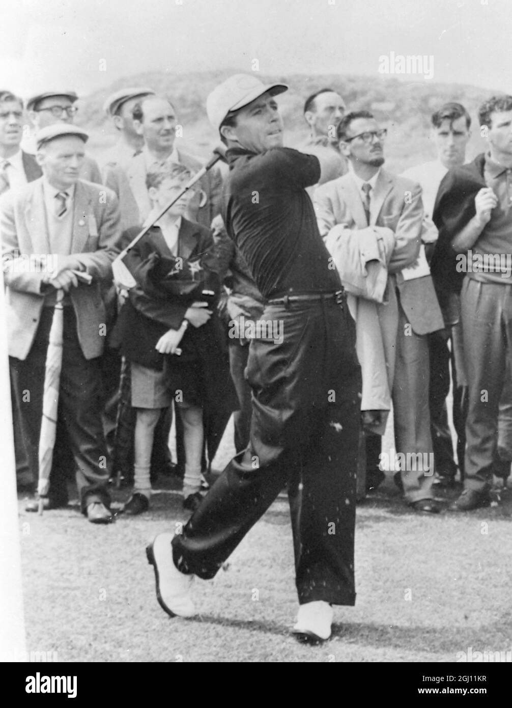 GOLF OPEN CHAMPIONSHIPS GARY PLAYER TAKES A SHOT 11 JULY 1961 Stock