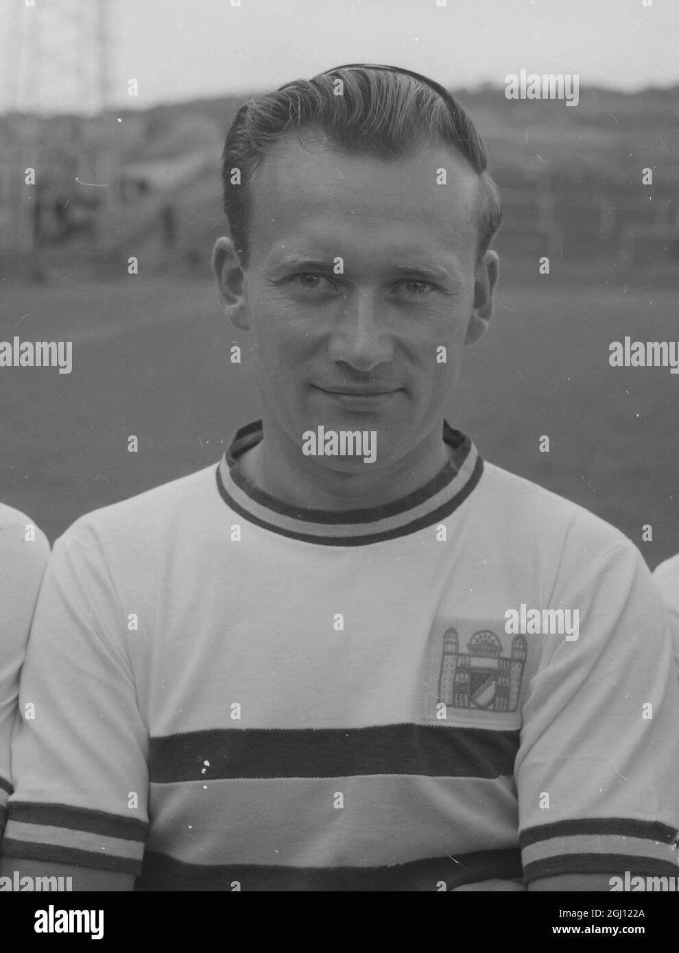 PETCHEY PORTRAIT OF FOOTBALLER CRYSTAL PALACE FOOTBALL CLUB FC