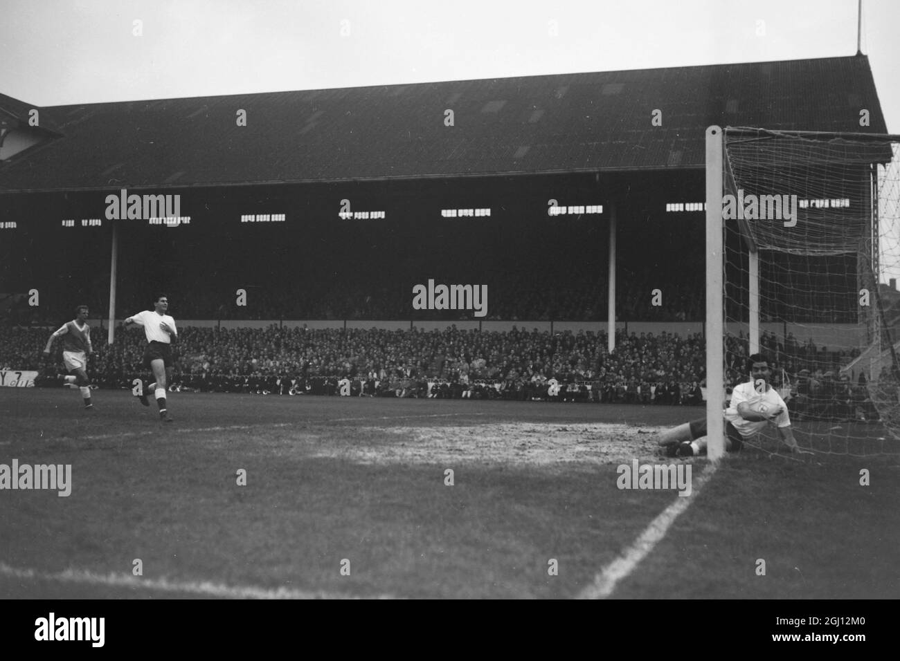 Tottenham hotspur 1961 hires stock photography and images Alamy