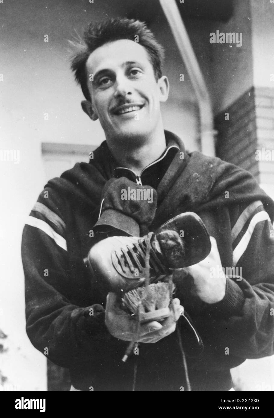 JEAN WENDLING - PORTRAIT FRENCH INTERNATIONAL FOOTBALLER 15 DECEMBER 1961  Stock Photo - Alamy