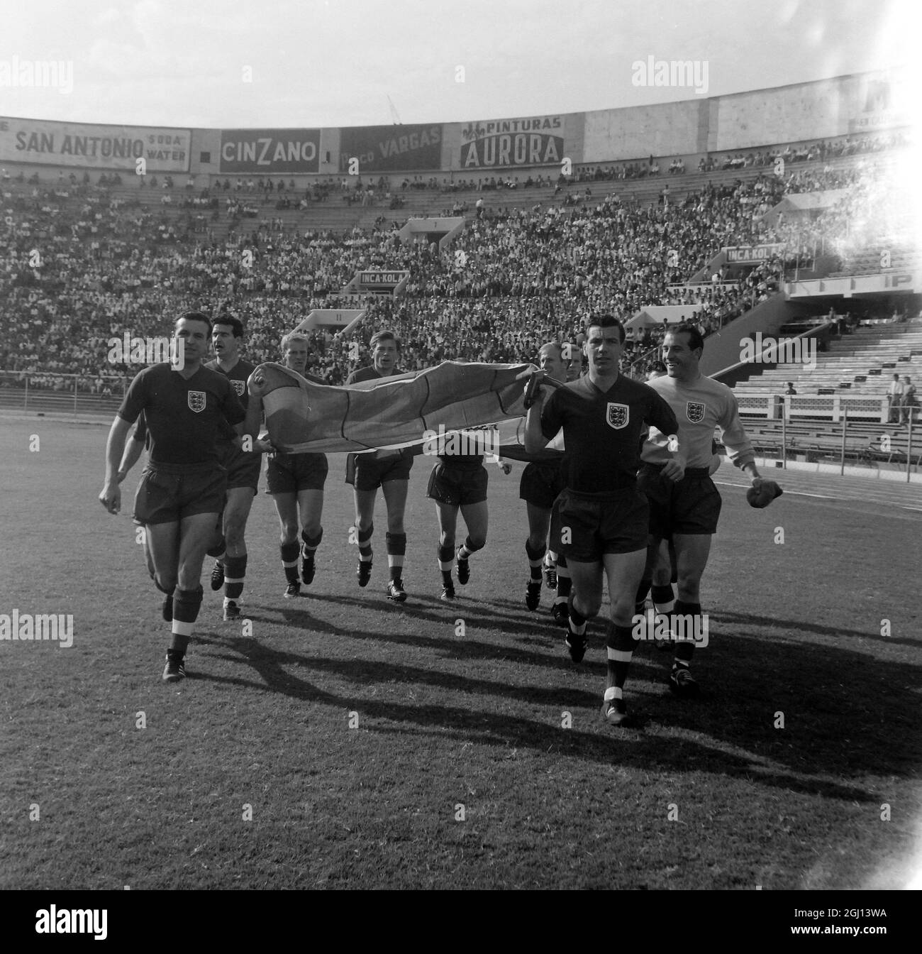 Teams line up on Black and White Stock Photos & Images - Alamy
