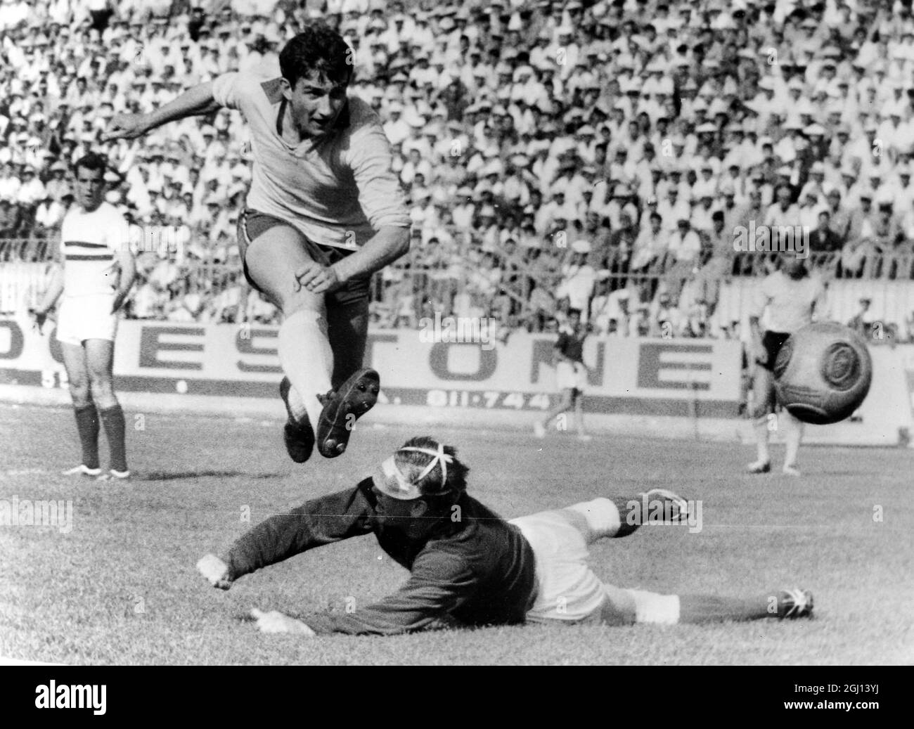 FOOTBALL BELGIUM V HOLLAND INT MILITARY TOURNAMENT ATHENS ; 1 JUNE 1962