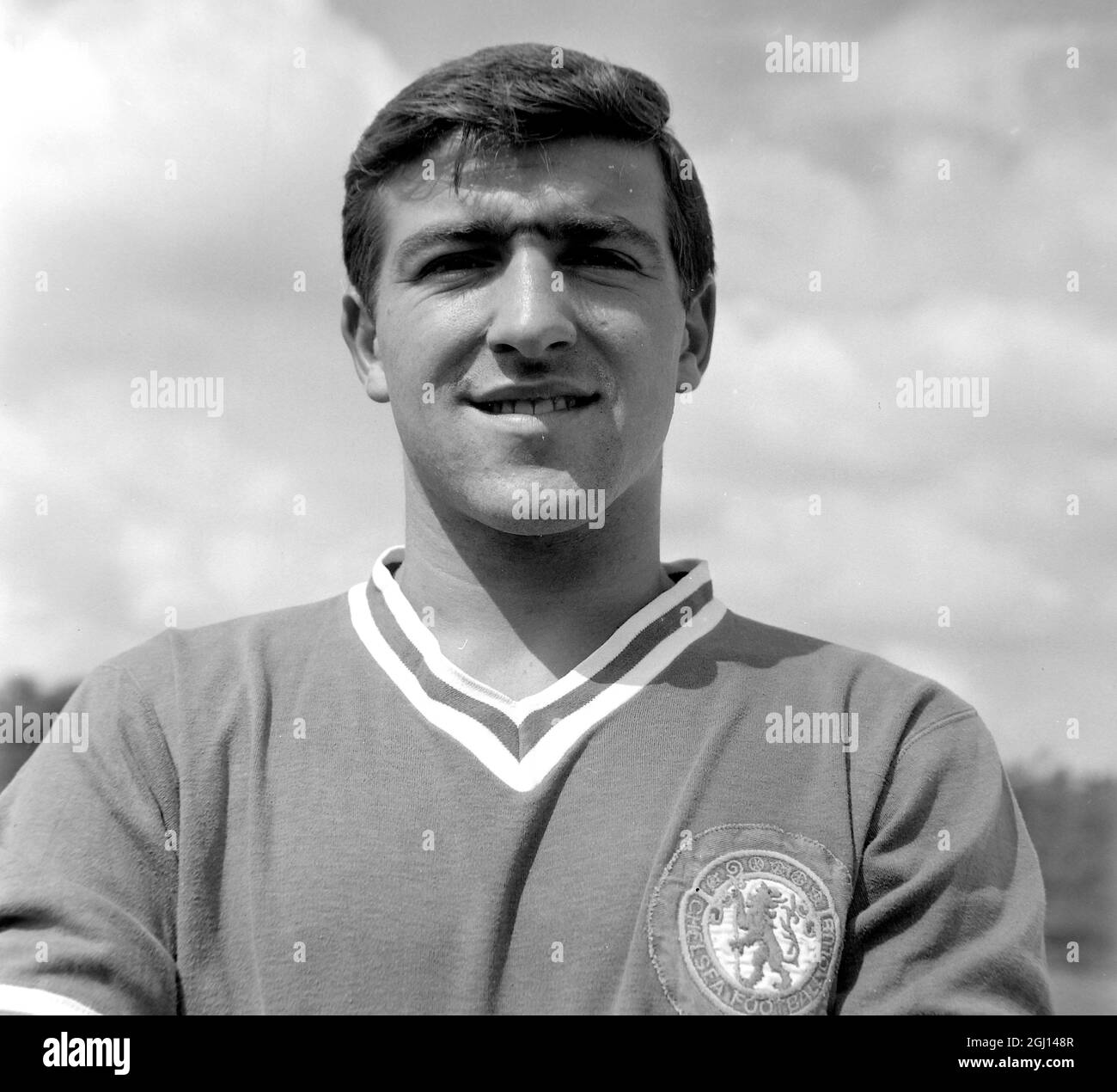 TERRY VENABLES PORTRAIT OF FOOTBALLER OF CHELSEA FC FOOTBALL CLUB