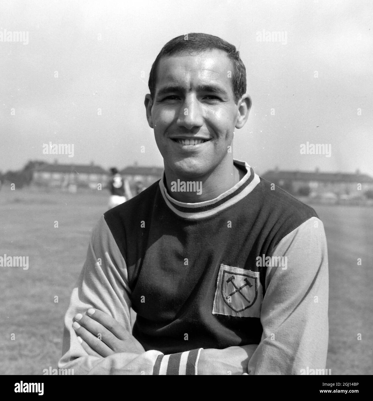 EDDIE BOVINGTON - PORTRAIT OF FOOTBALLER OF WEST HAM FC FOOTBALL CLUB TEAM - ; 3 AUGUST 1962 Stock Photo