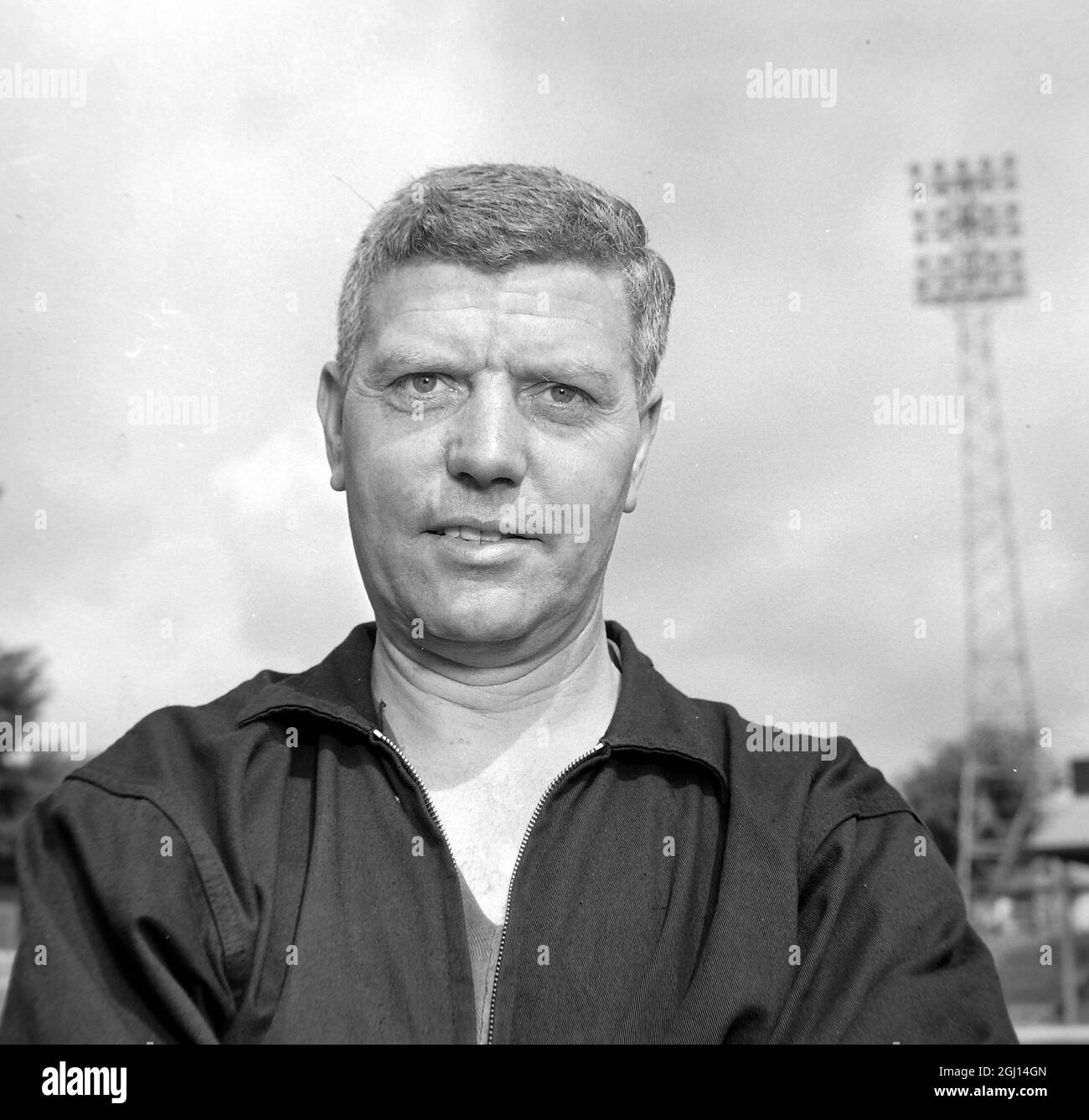 GEORGE CURTIS - PORTRAIT OF MANAGER OF BRIGHTON & HOVE FC FOOTBALL CLUB TEAM ; 9 AUGUST 1962 Stock Photo