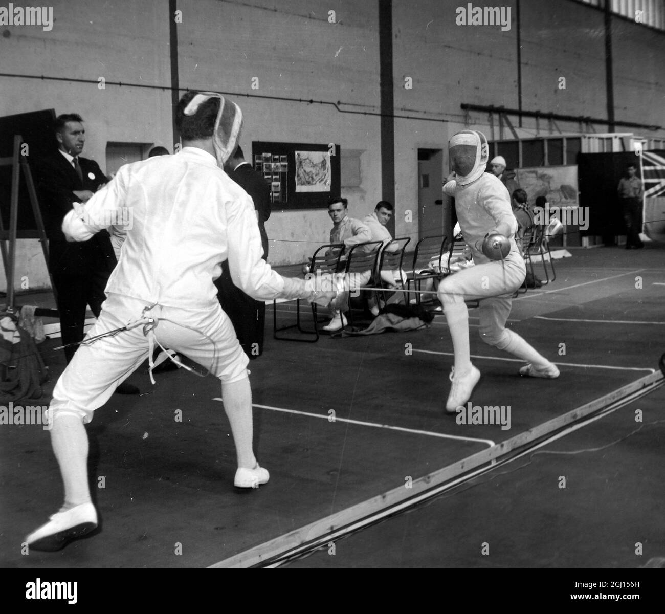 FENCING CULLUM V JEANNE ON BOARD SULTAN ; 24 SEPTEMBER 1962 Stock Photo