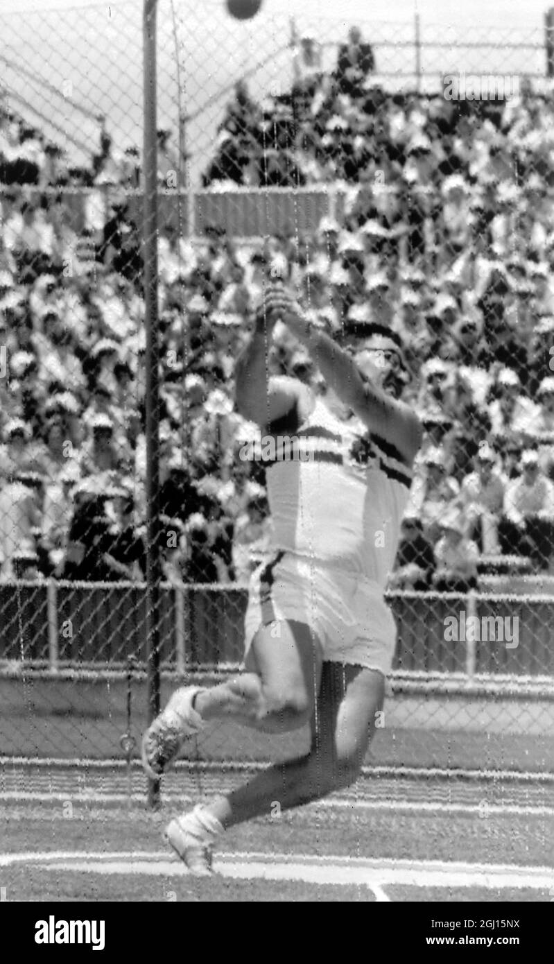 ATHLETICS IN PERTH COMMONWEALTH GAMES HAMMER THROW HOWARD PAYNE IN