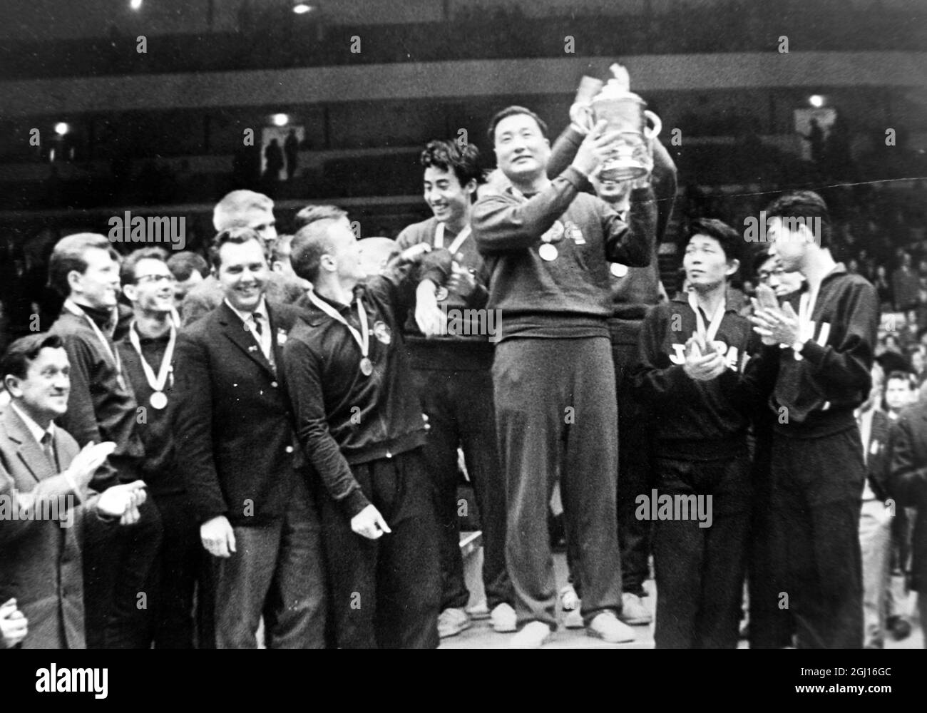 TABLE TENNIS CHINESE CAPTAIN HOLDING CUP AT TABLE TENNIS WORLD