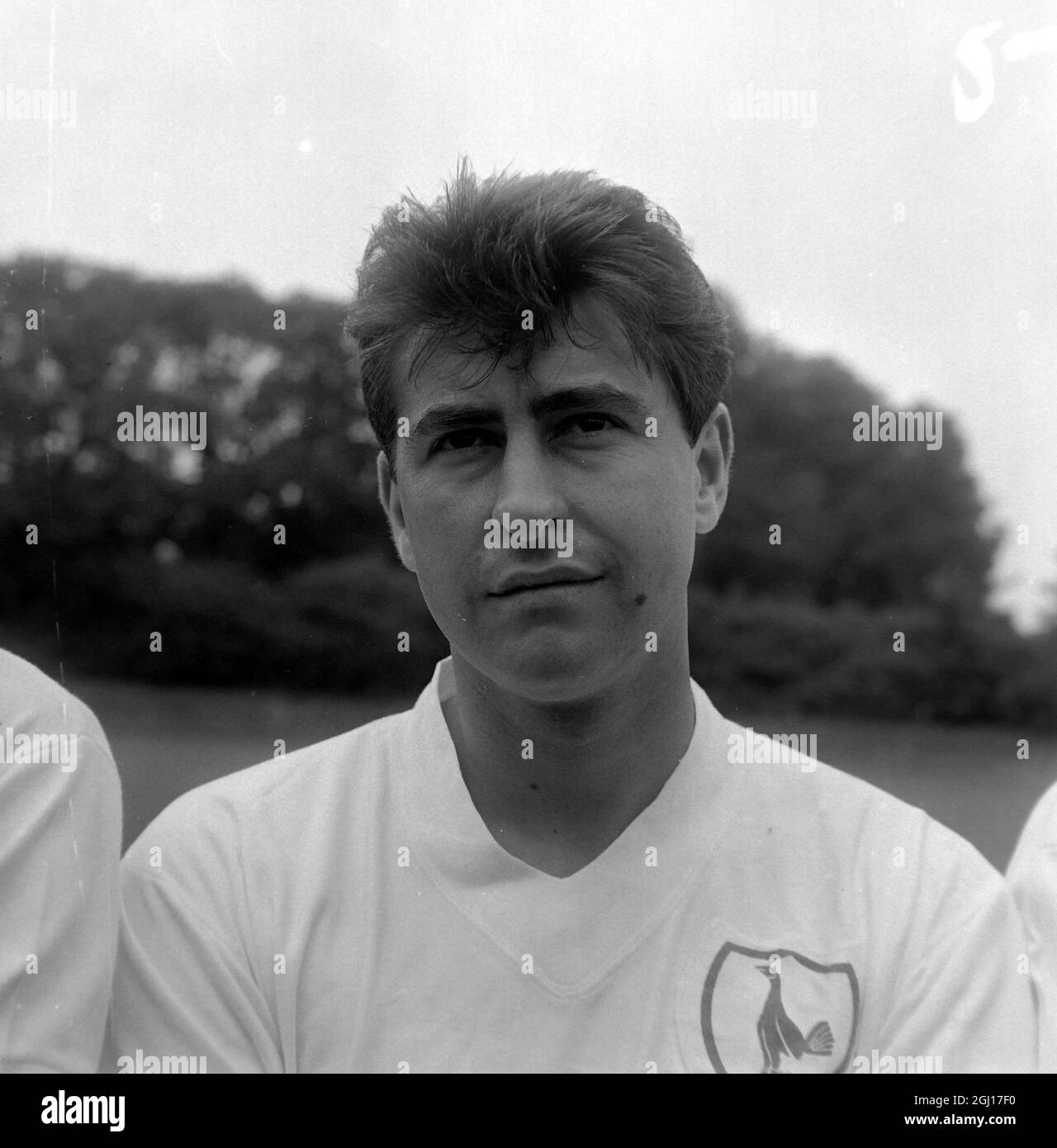 FOOTBALLER K R BARTON OF TOTTENHAM HOTSPUR SPURS FOOTBALL CLUB - PORTRAITS 1963-4 TEAM - ; 2 AUGUST 1963 Stock Photo