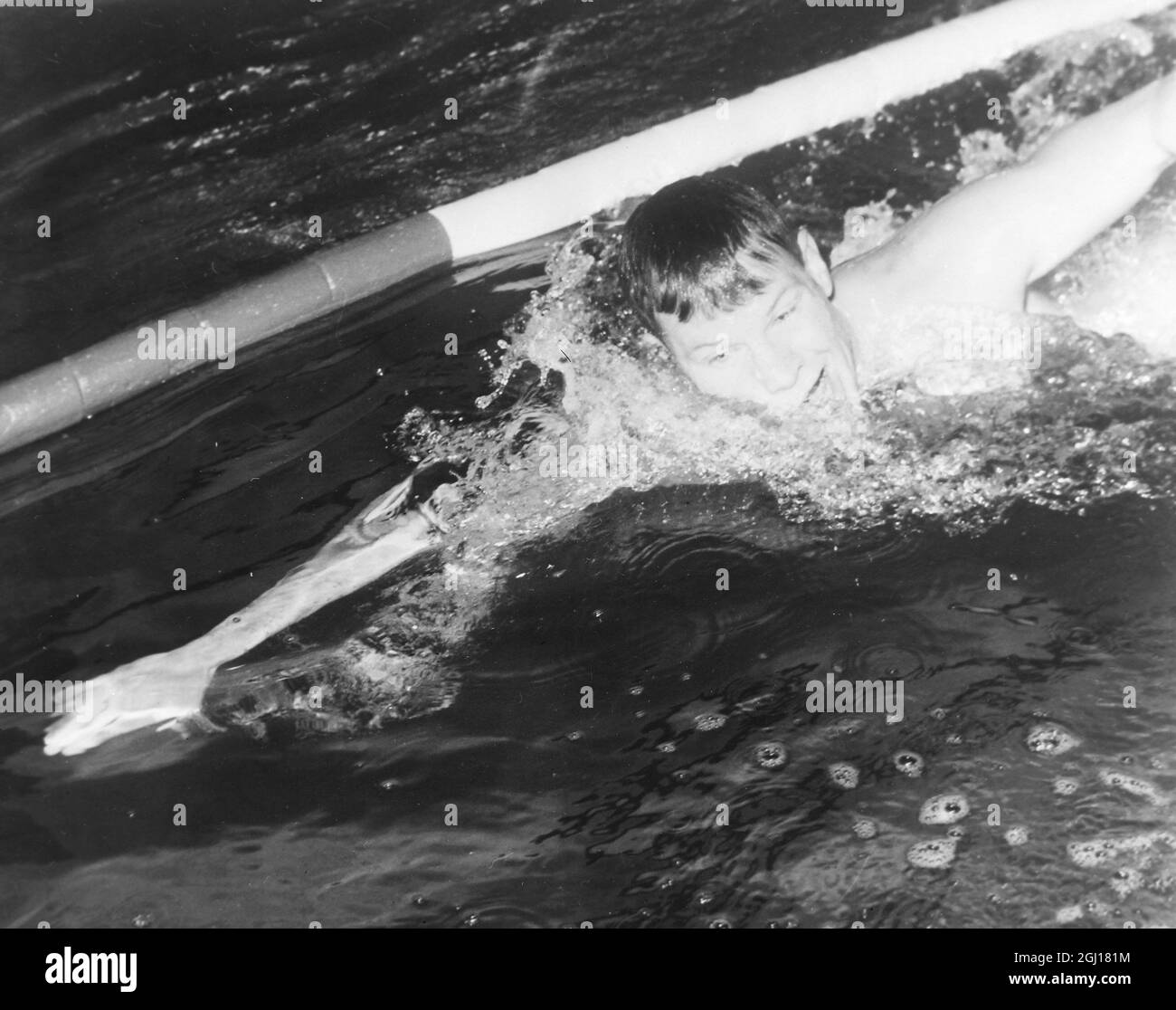 PER OLA LINDBERG SWIMMER IN ACTION IN BLACKPOOL ; 14 SEPTEMBER 1963